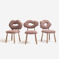 <a href="https://www.galeriegosserez.com/artistes/donnersberg-emma.html">Emma Donnersberg</a> - Cloud Chair Cirrus - Chêne/Amanda